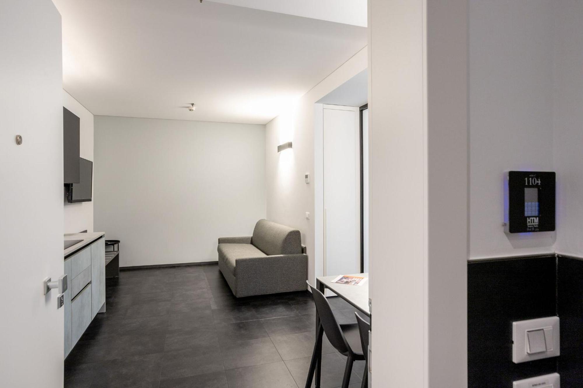 Htm Venice Suite By Halldis Местре Екстериор снимка