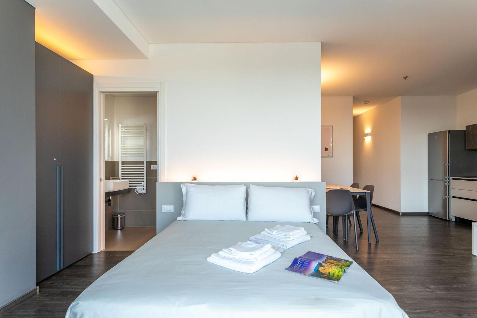 Htm Venice Suite By Halldis Местре Екстериор снимка