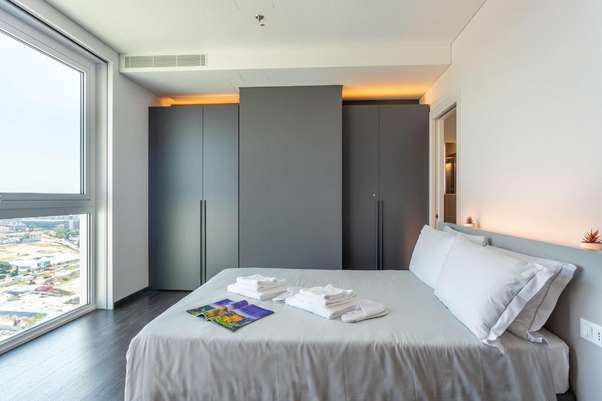 Htm Venice Suite By Halldis Местре Екстериор снимка
